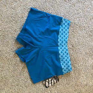 W's FreeStride 4" Shorts - XS